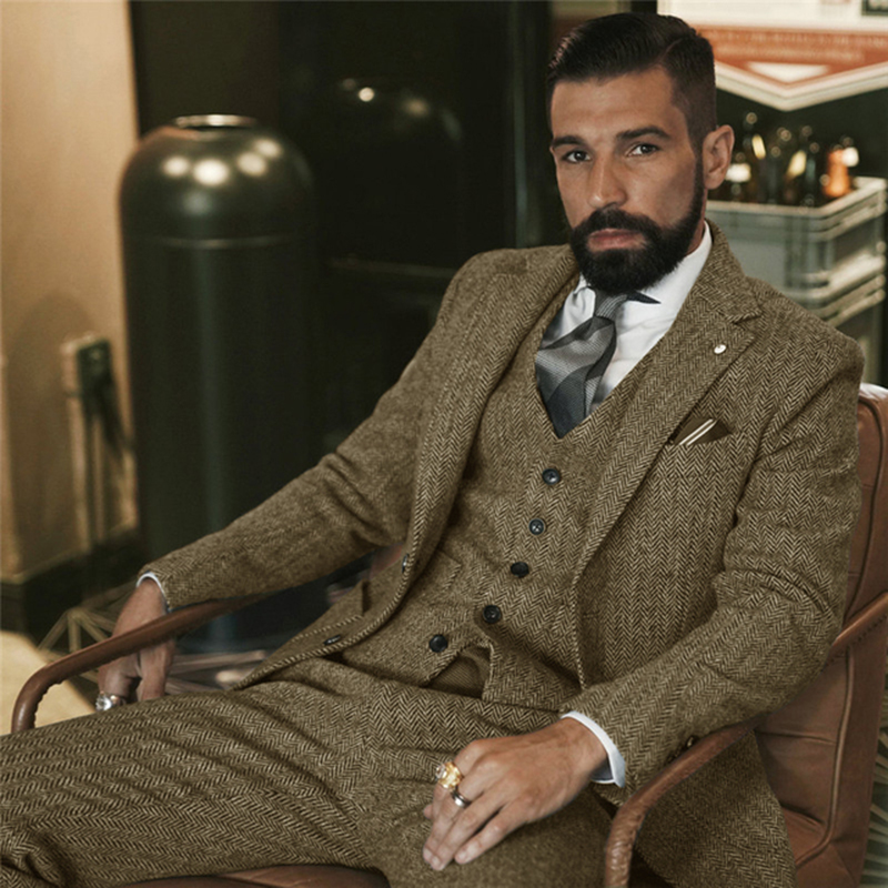 Szary wełniany tweedowy garnit – Men'S Grooming Daily recenzja i cena